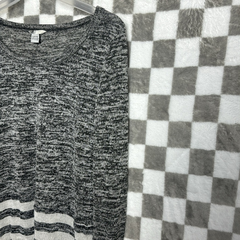 Velcom Long Sleeve Crew Neck Nit top Size S/Small 10 - Picture 4 of 7